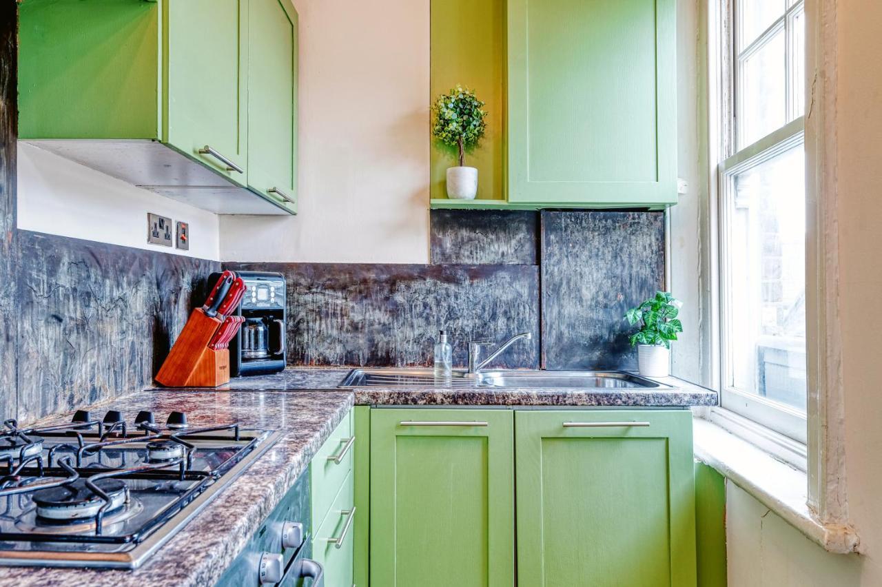 Sunny Corner Apartment In Center Of London Bagian luar foto